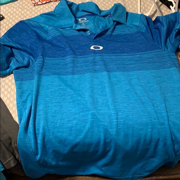 Oakley Other - Barely used Oakley polo
